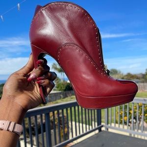 Alexander McQueen Red bottomed Leather Stiletto Booties-41/10
